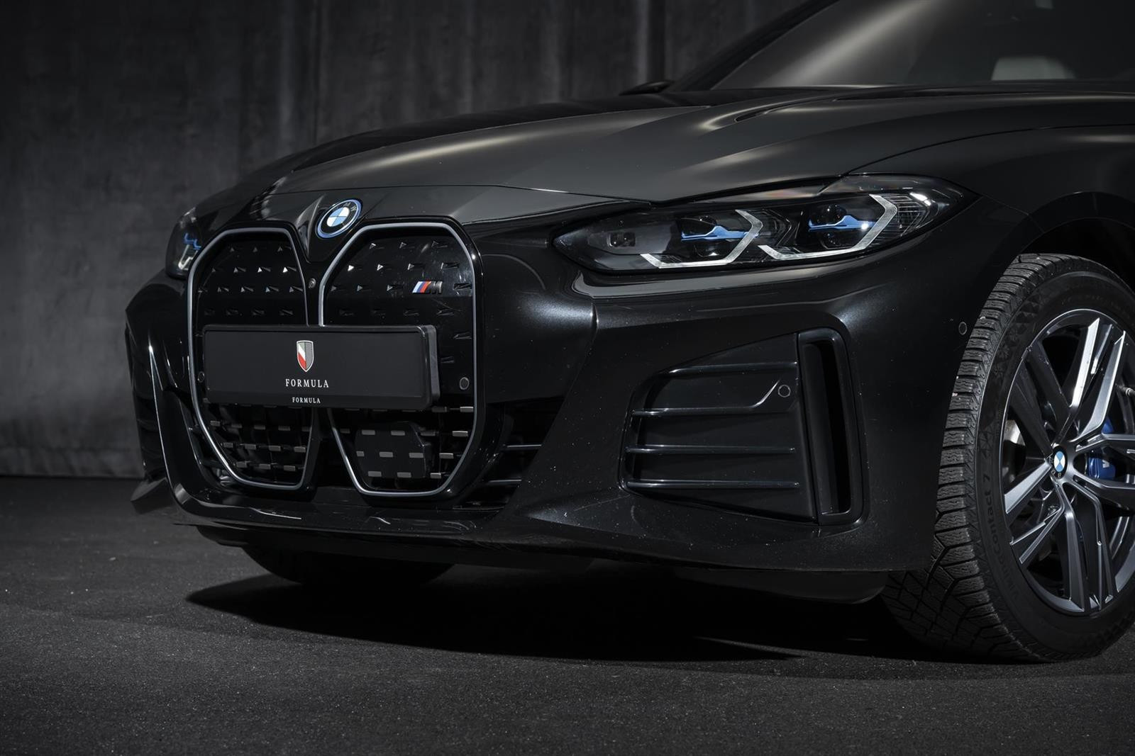 BMW i4 M50