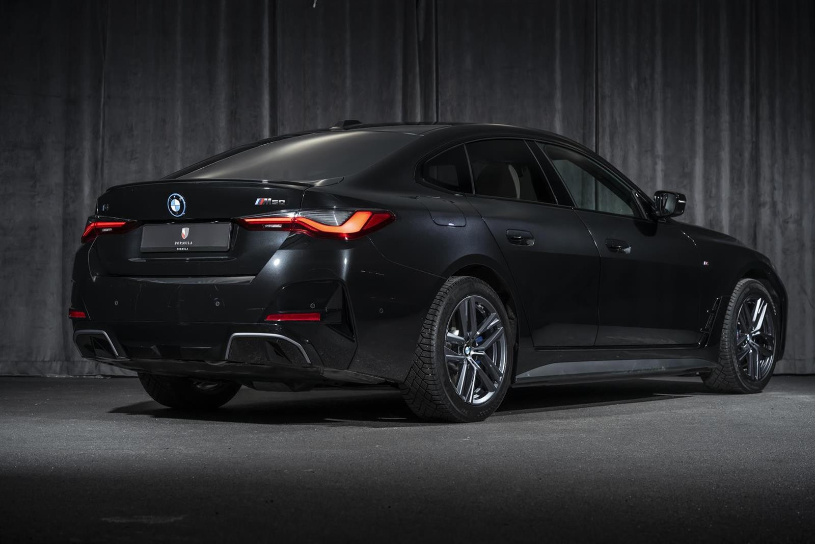 BMW i4 M50