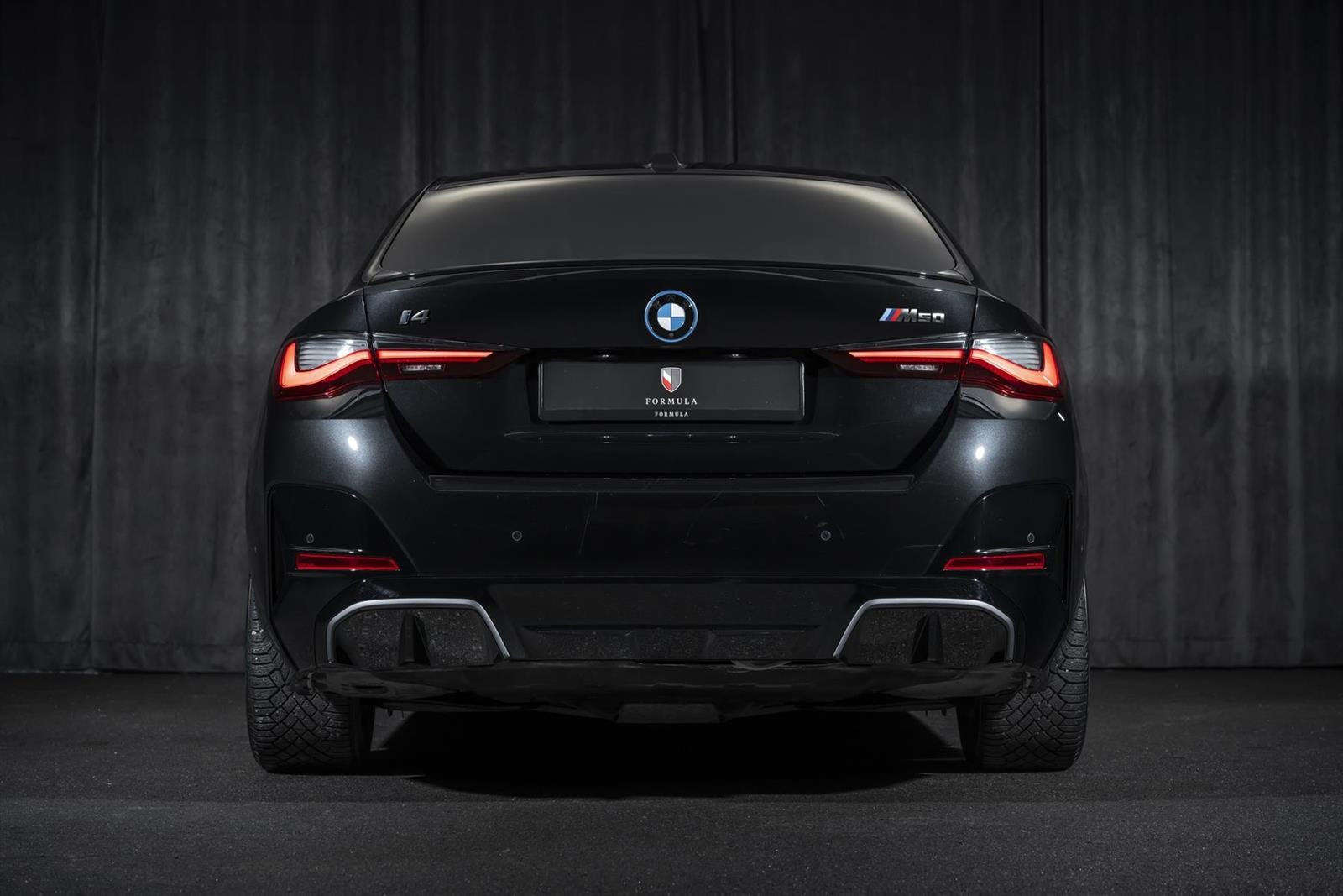 BMW i4 M50