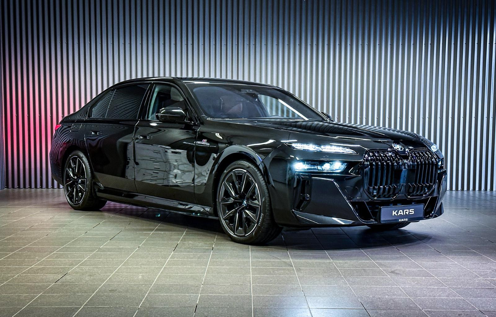 BMW i7