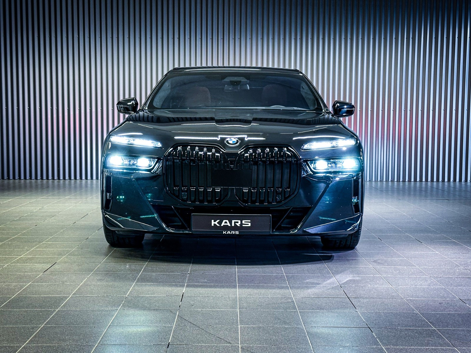 BMW i7