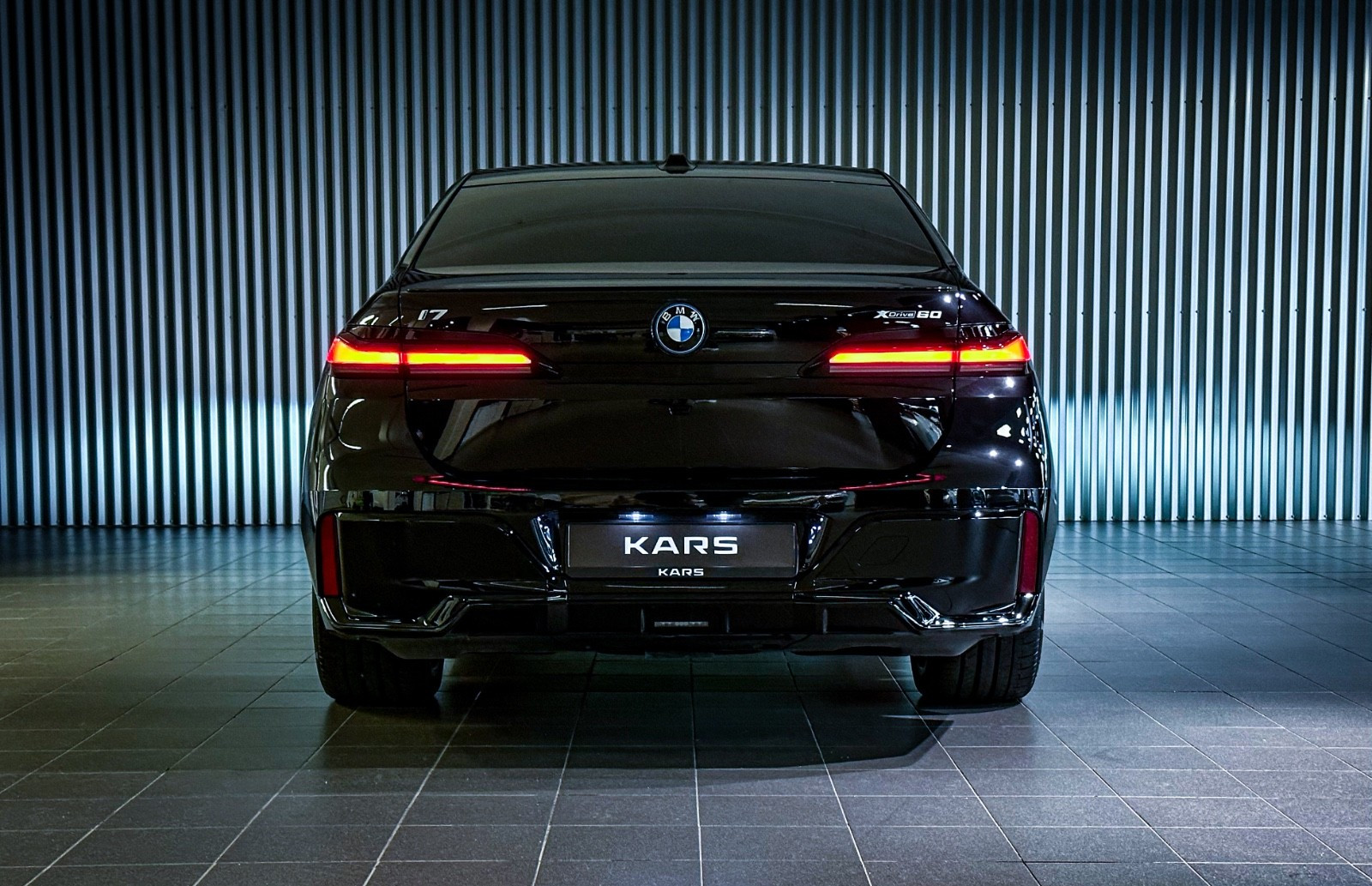 BMW i7