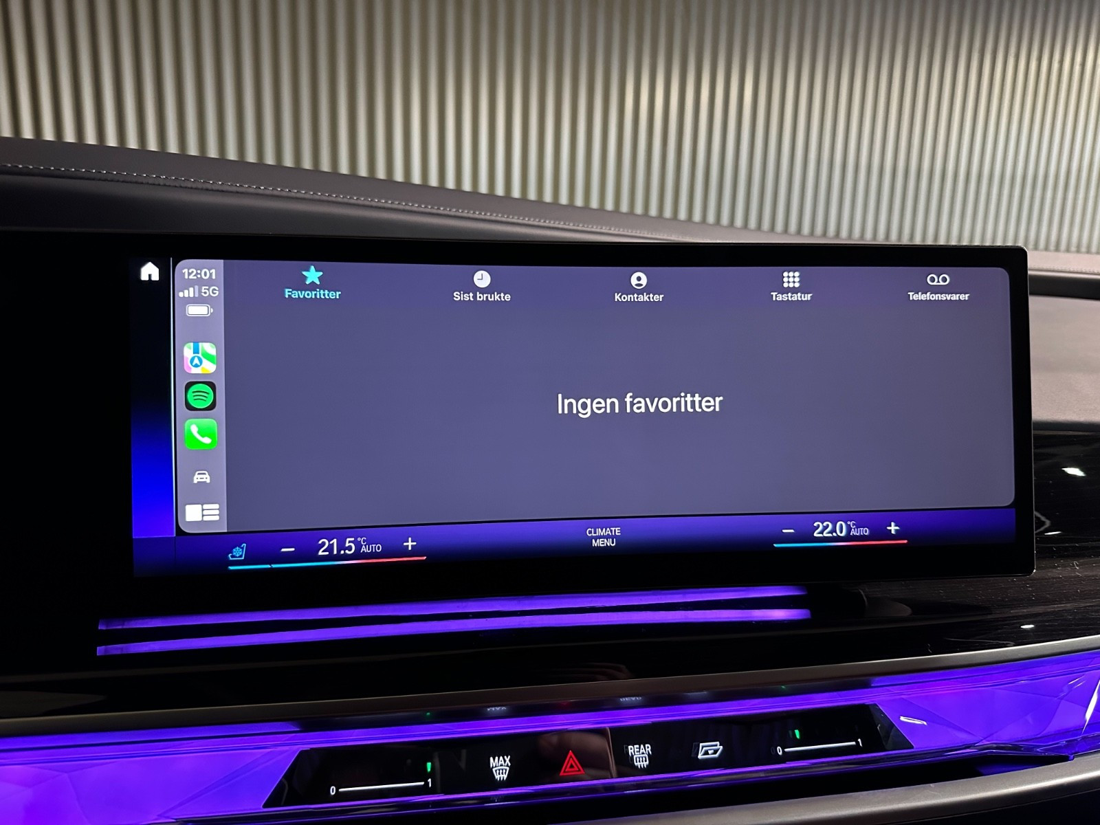BMW i7