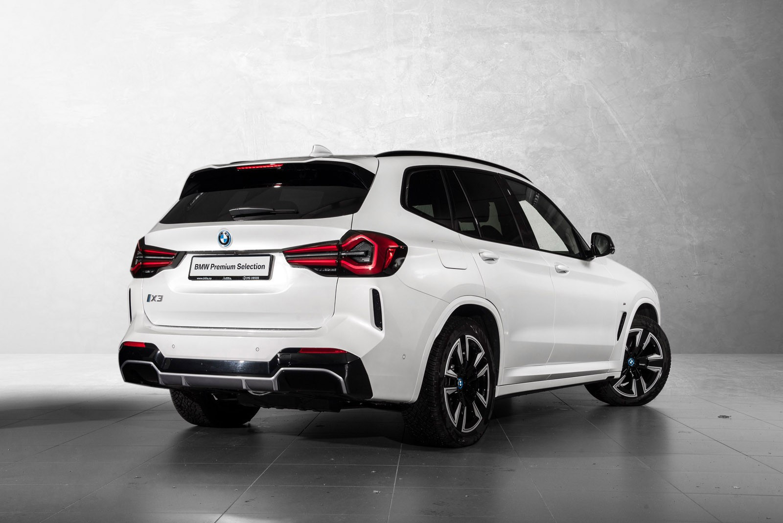 BMW iX3