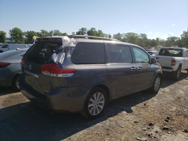 Toyota Sienna XLE 2014