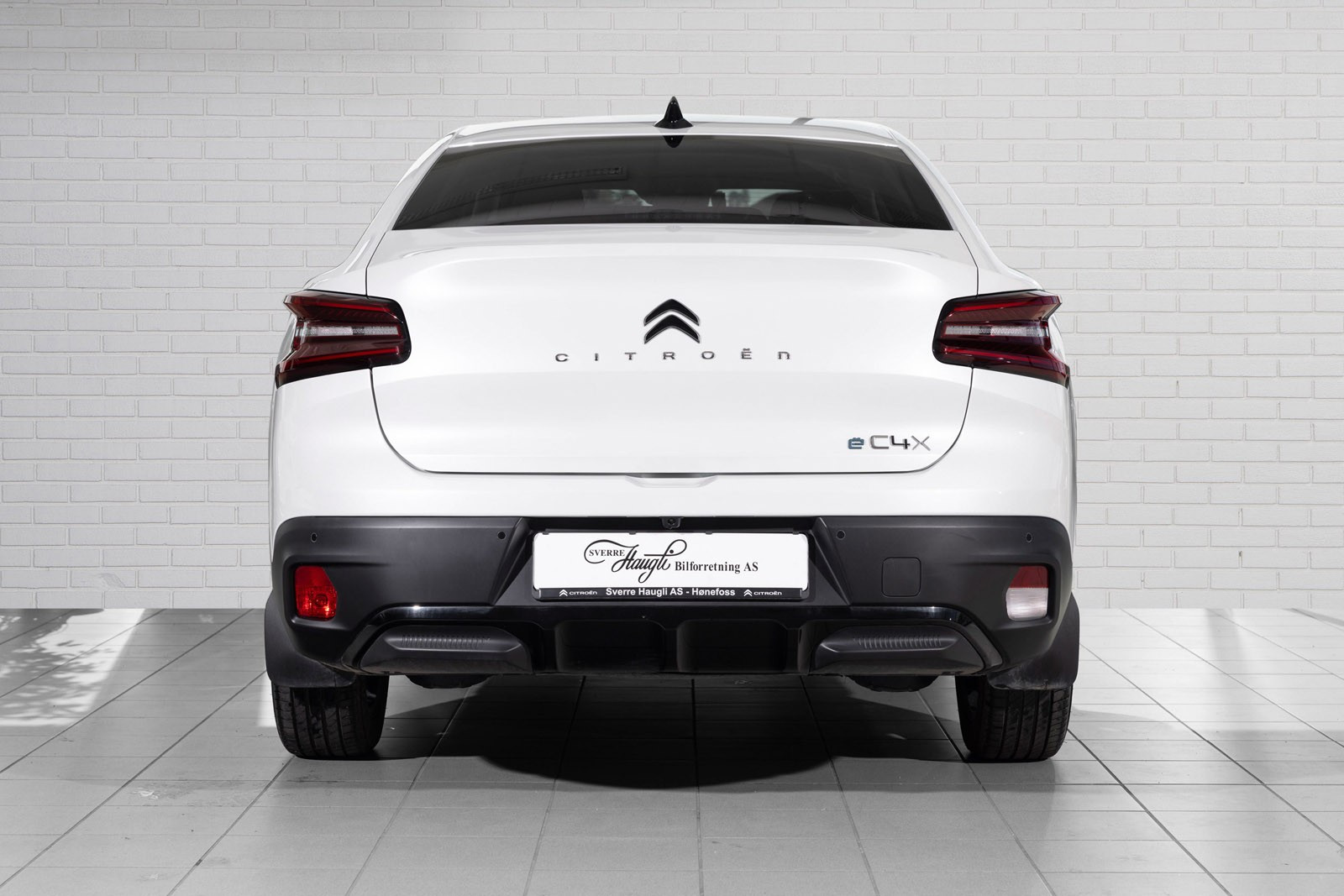 Citroen E-C4 X