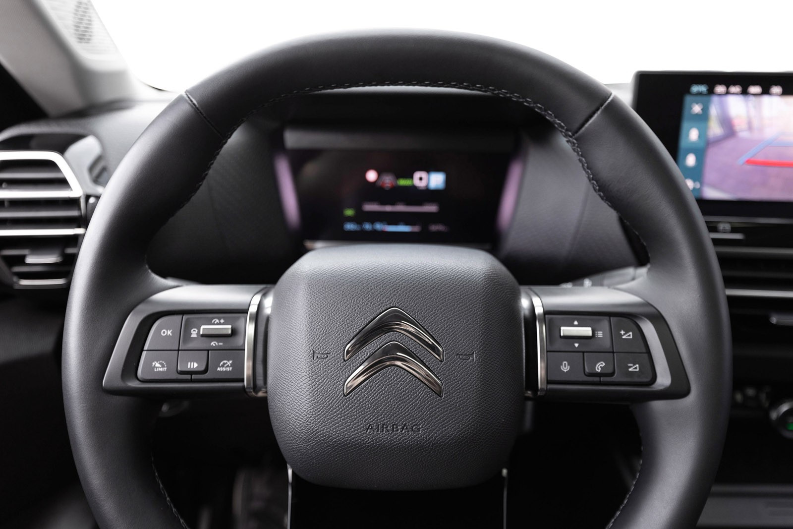 Citroen E-C4 X