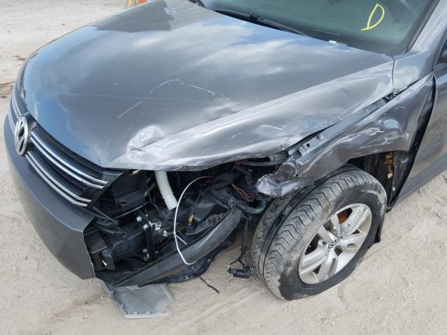 Volkswagen Tiguan S 2015