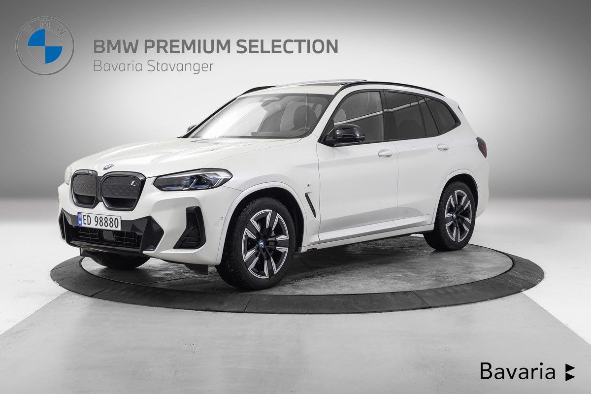 BMW iX3