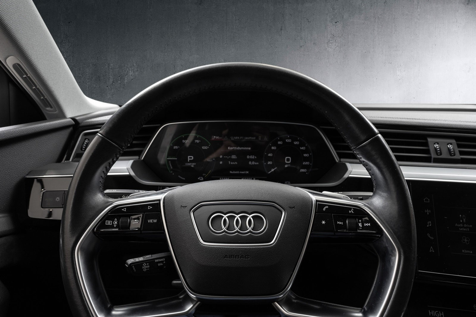 Audi e-tron