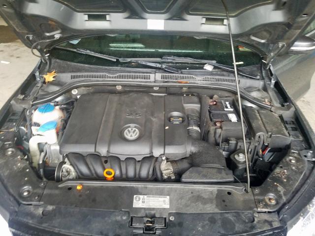 Volkswagen Jetta SEL 2011