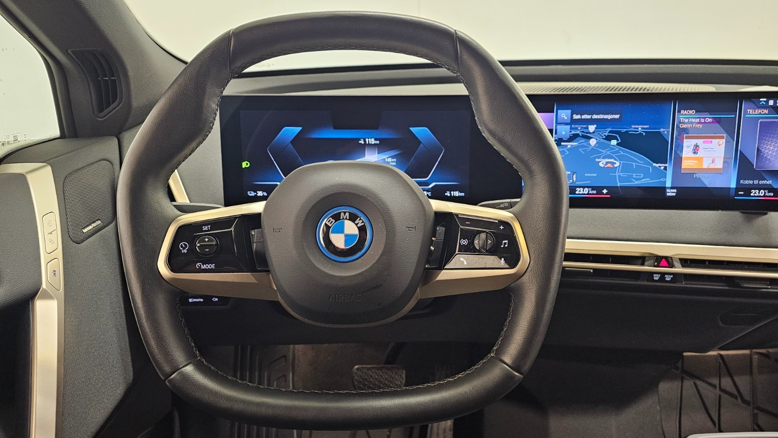 BMW iX xDrive 40