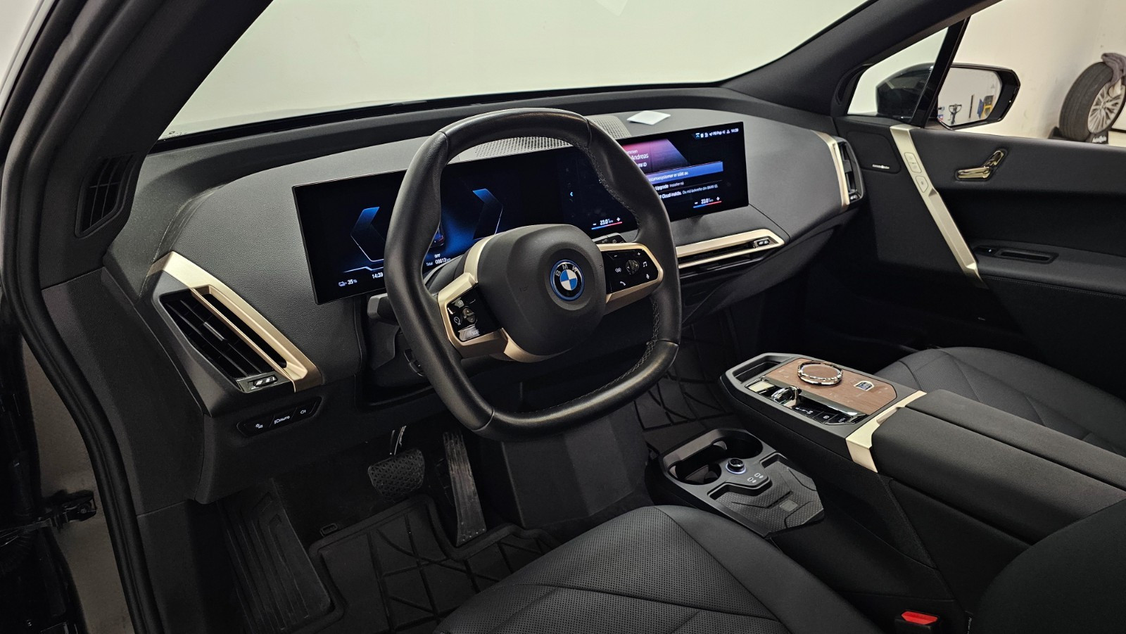 BMW iX xDrive 40