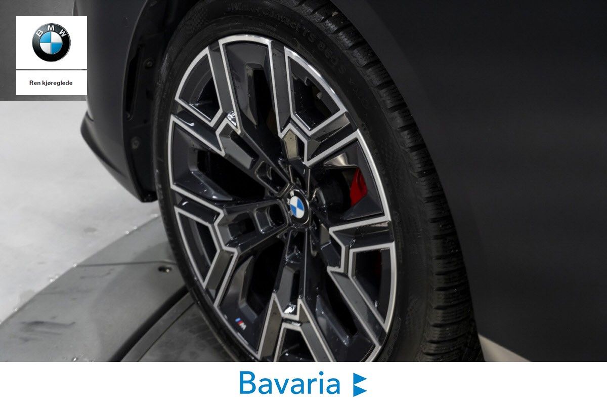 BMW i5 M60