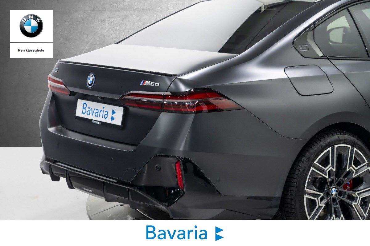 BMW i5 M60