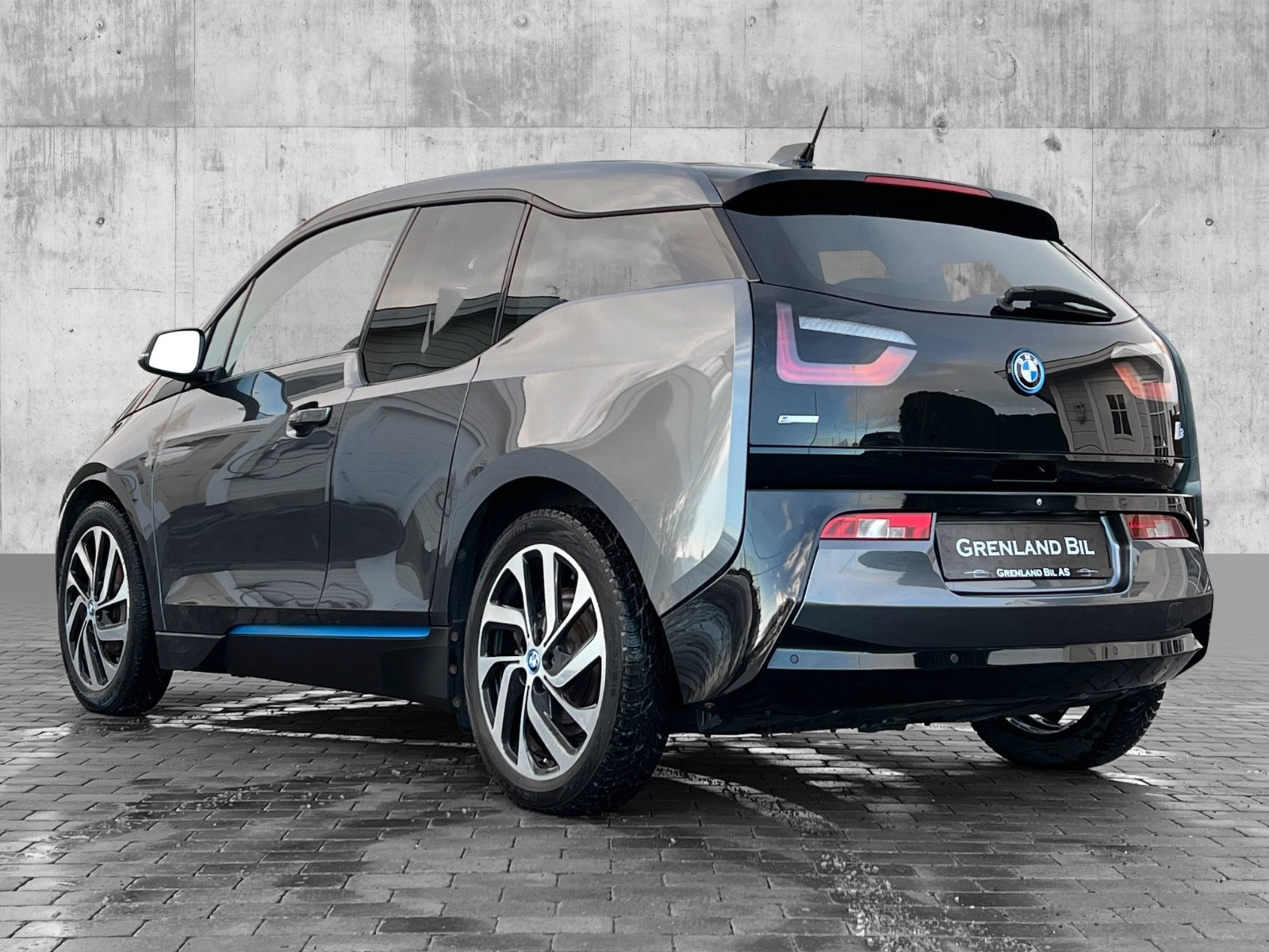 BMW i3