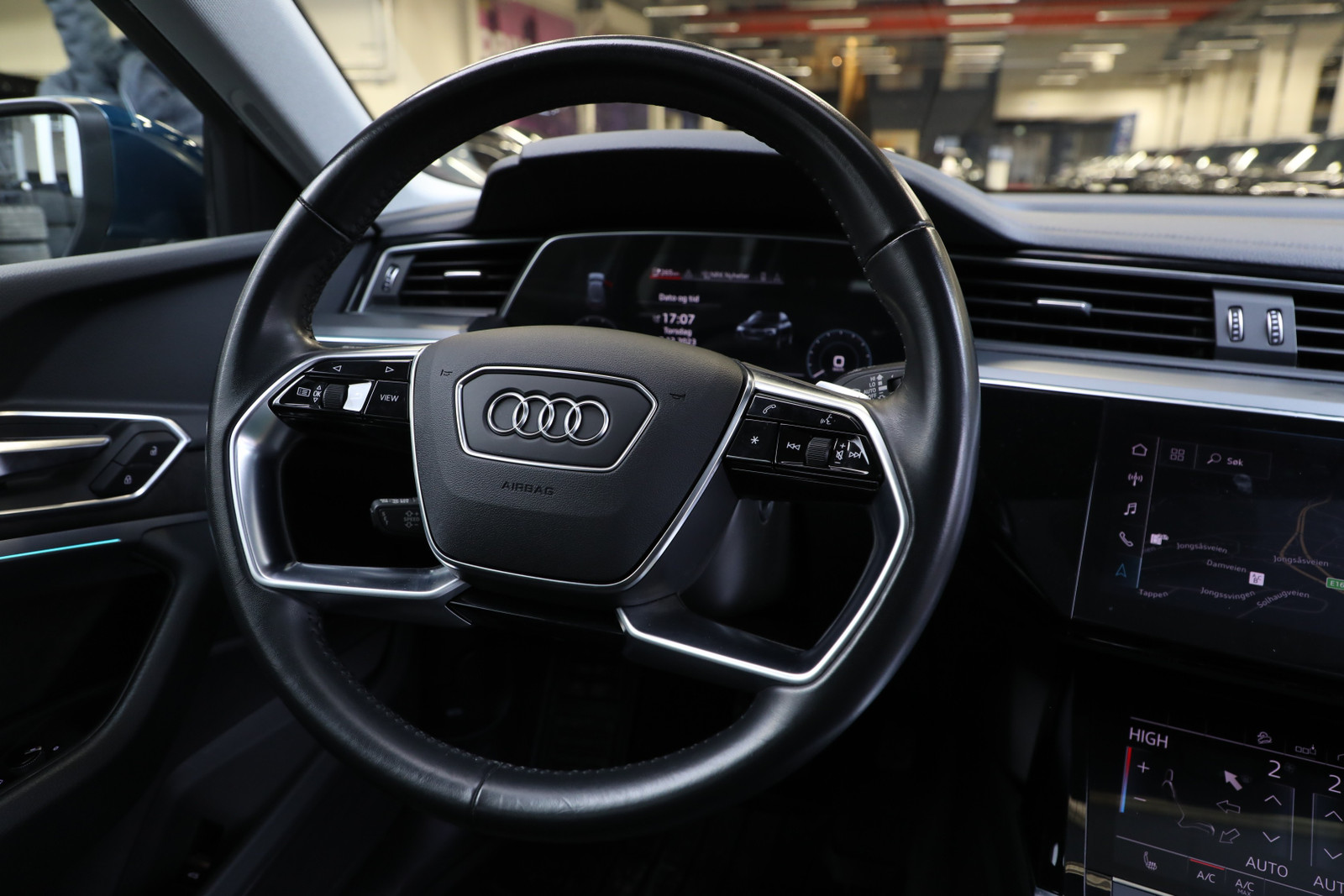 Audi e-tron