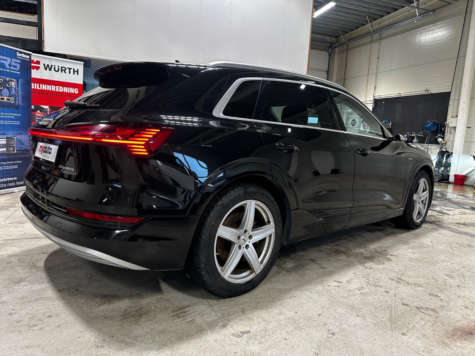 Audi e-tron