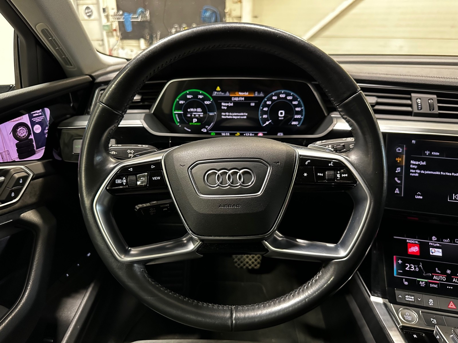 Audi e-tron