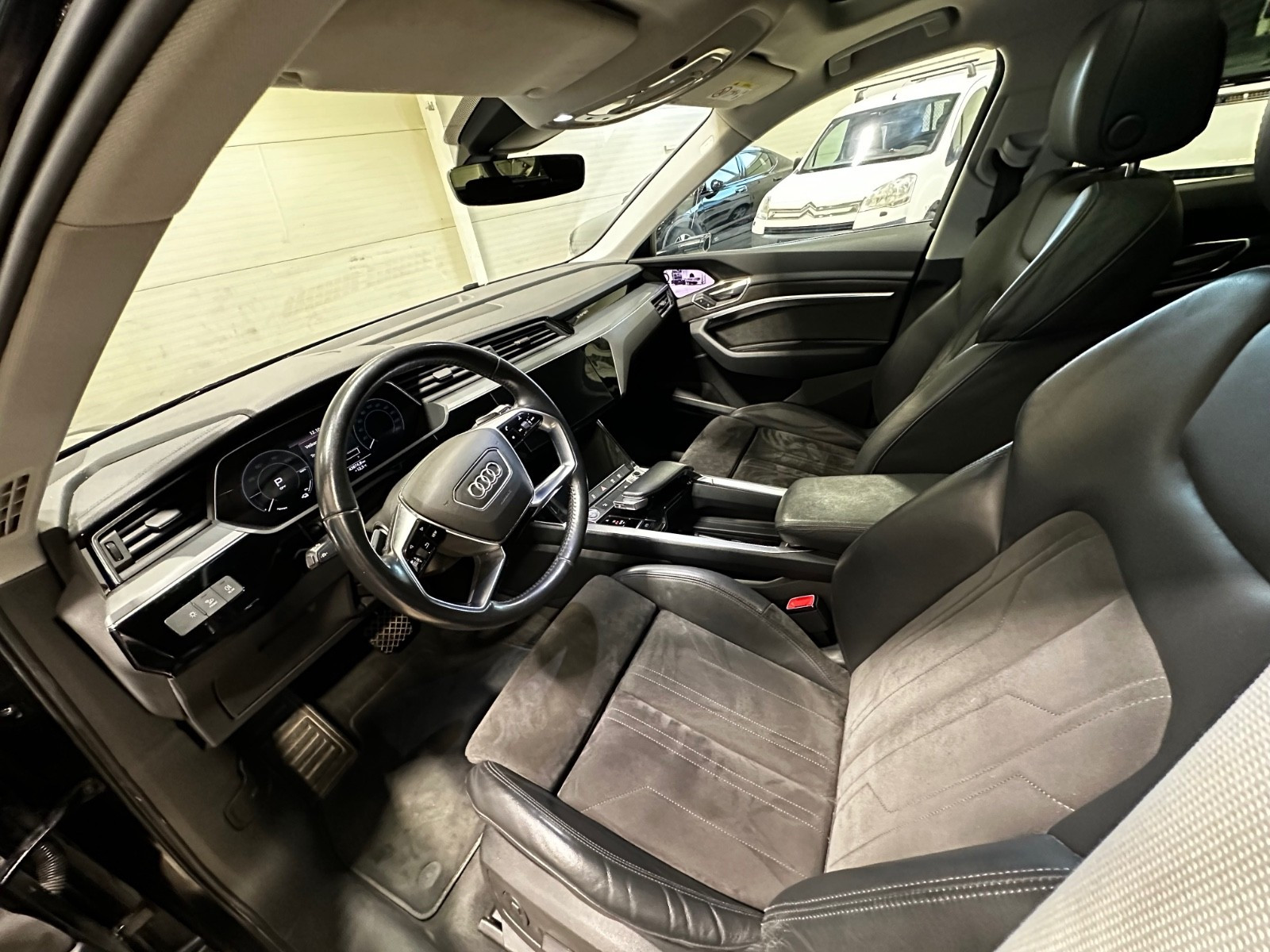 Audi e-tron
