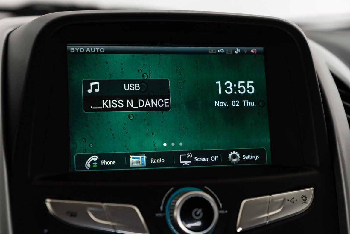 BYD T3