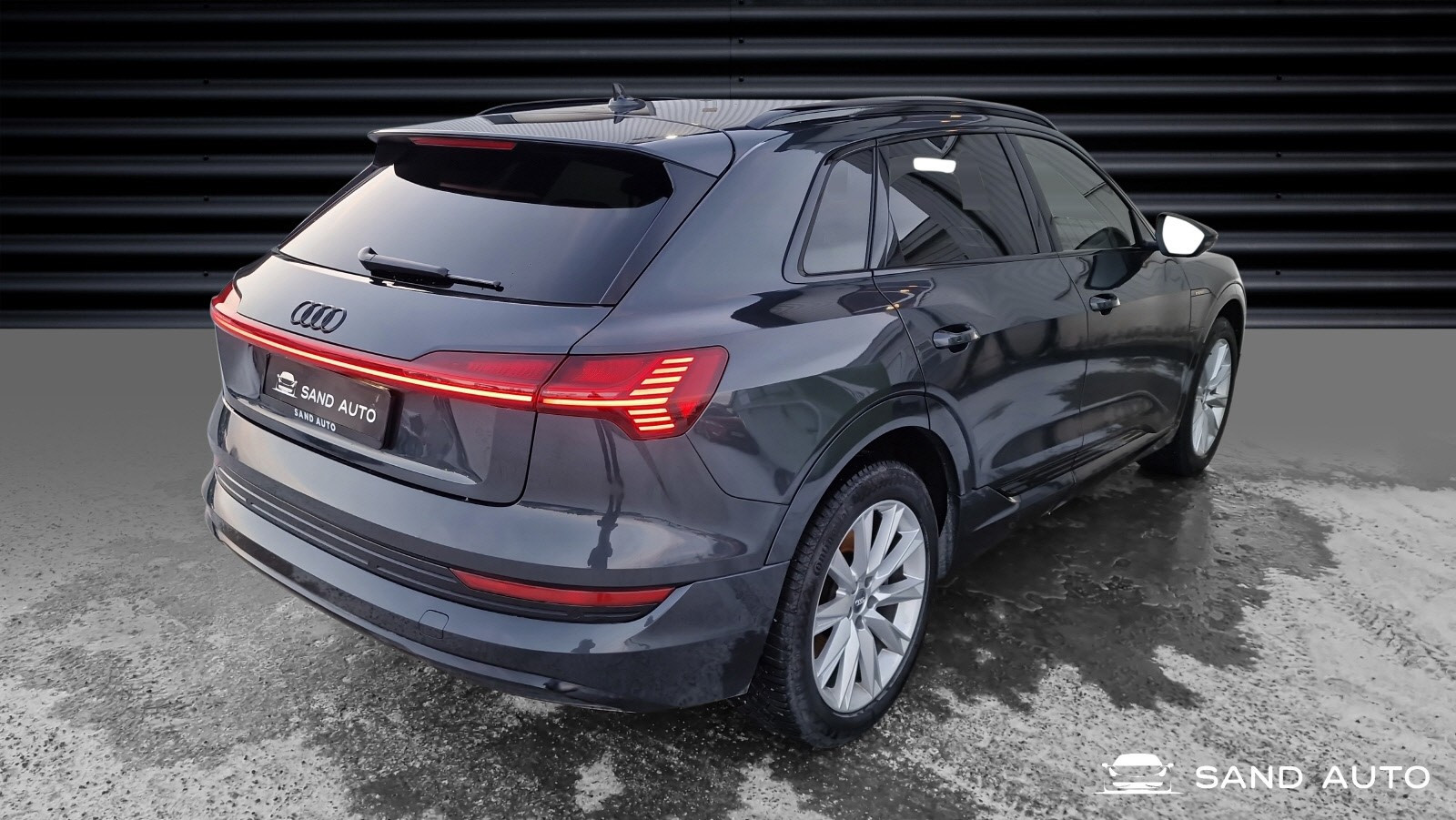 Audi e-tron