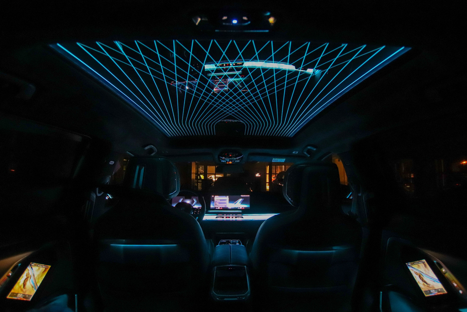 BMW i7
