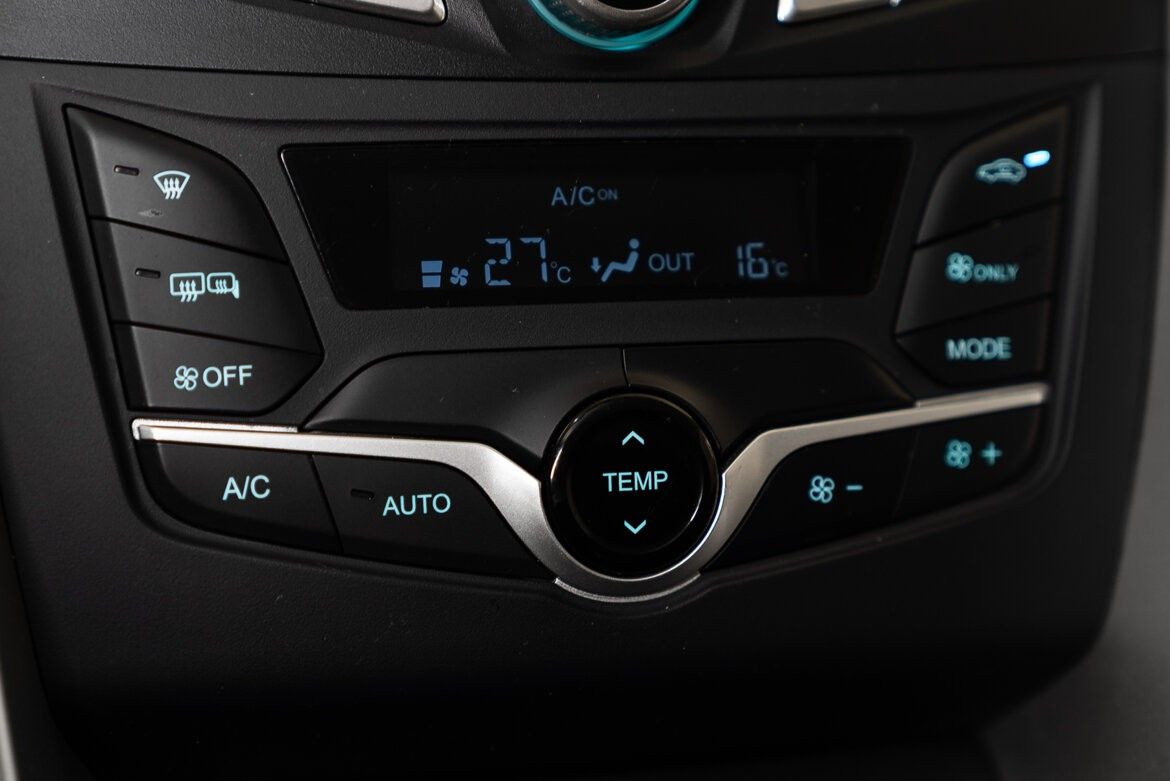 BYD T3