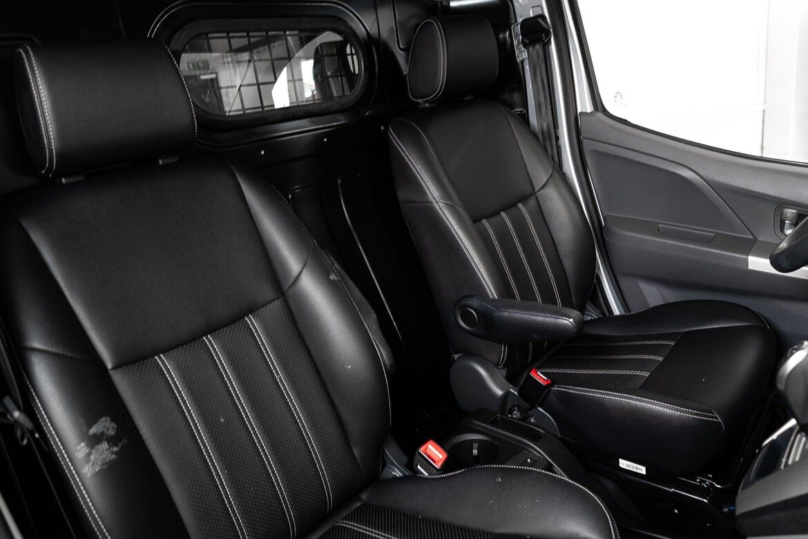 BYD T3