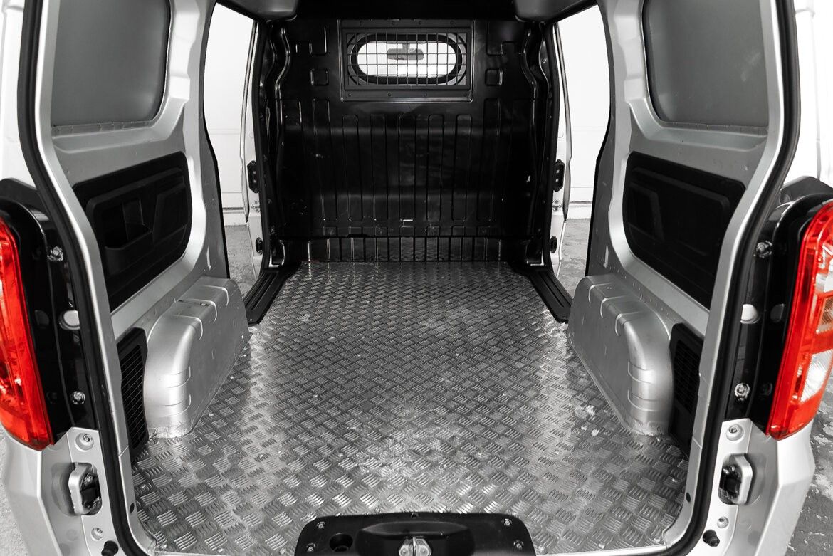 BYD T3