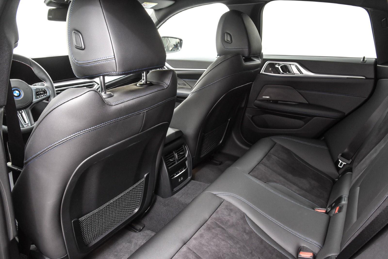 BMW i4 M50