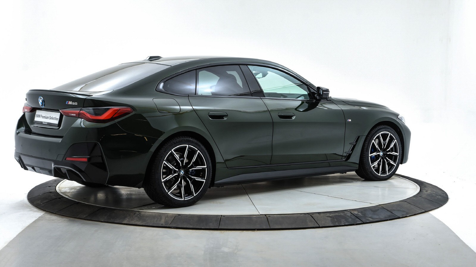 BMW i4 M50