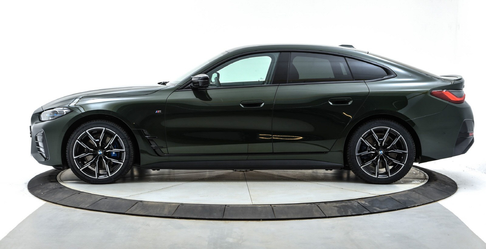 BMW i4 M50