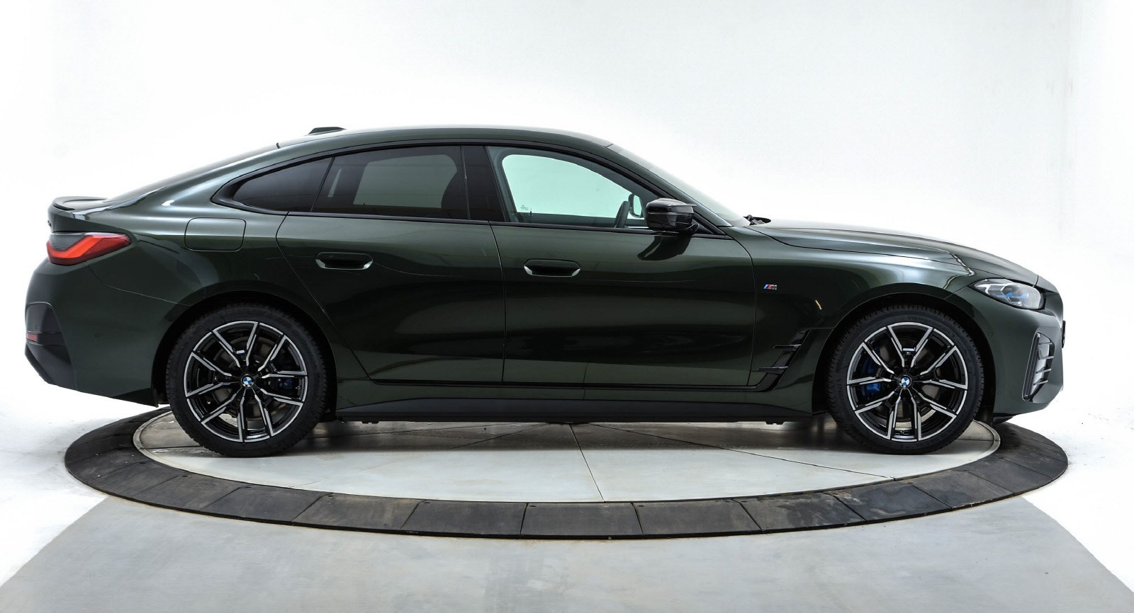 BMW i4 M50