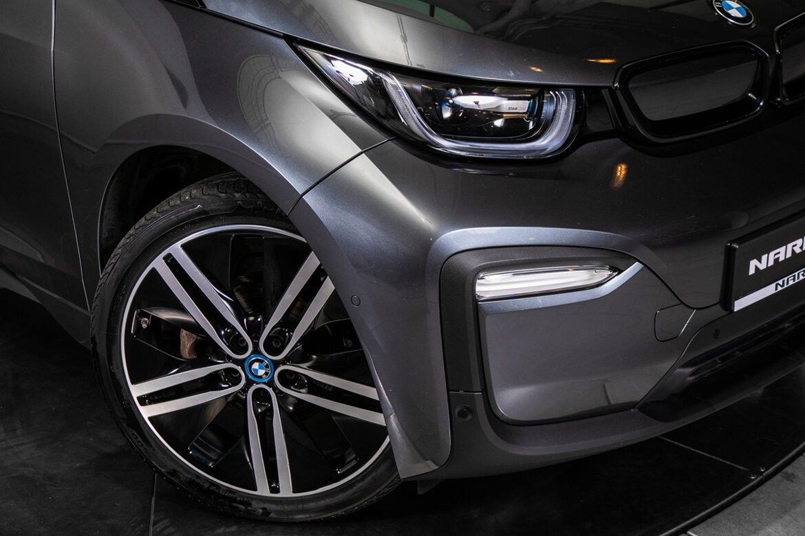 BMW i3