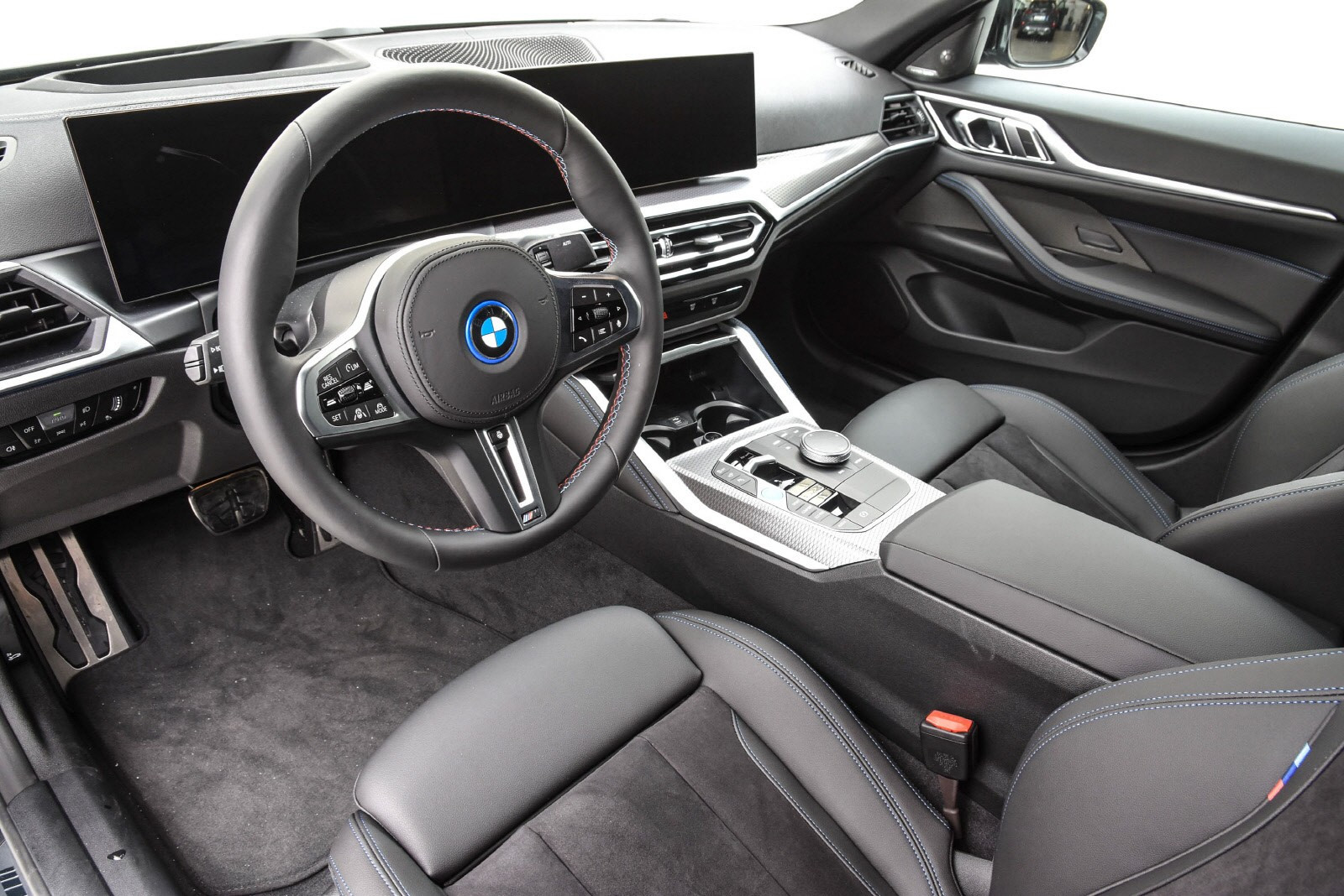 BMW i4 M50