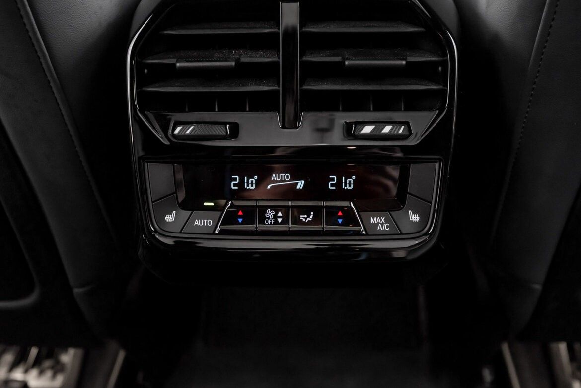 BMW iX xDrive 50