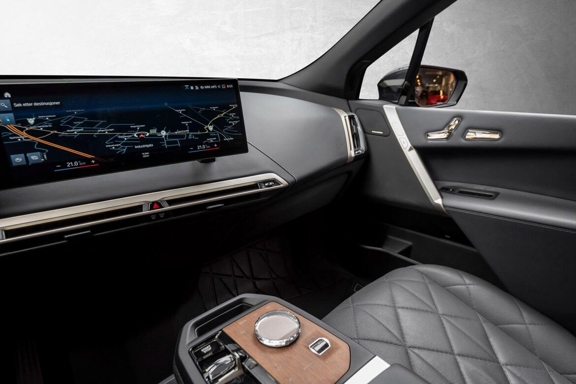 BMW iX xDrive 50