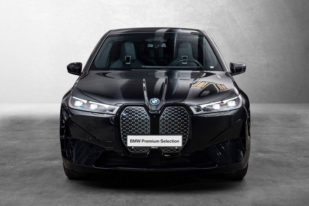 BMW iX xDrive 50