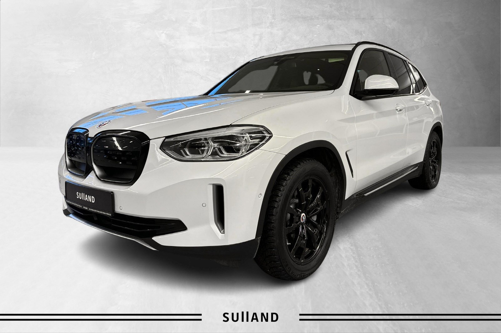 BMW iX3