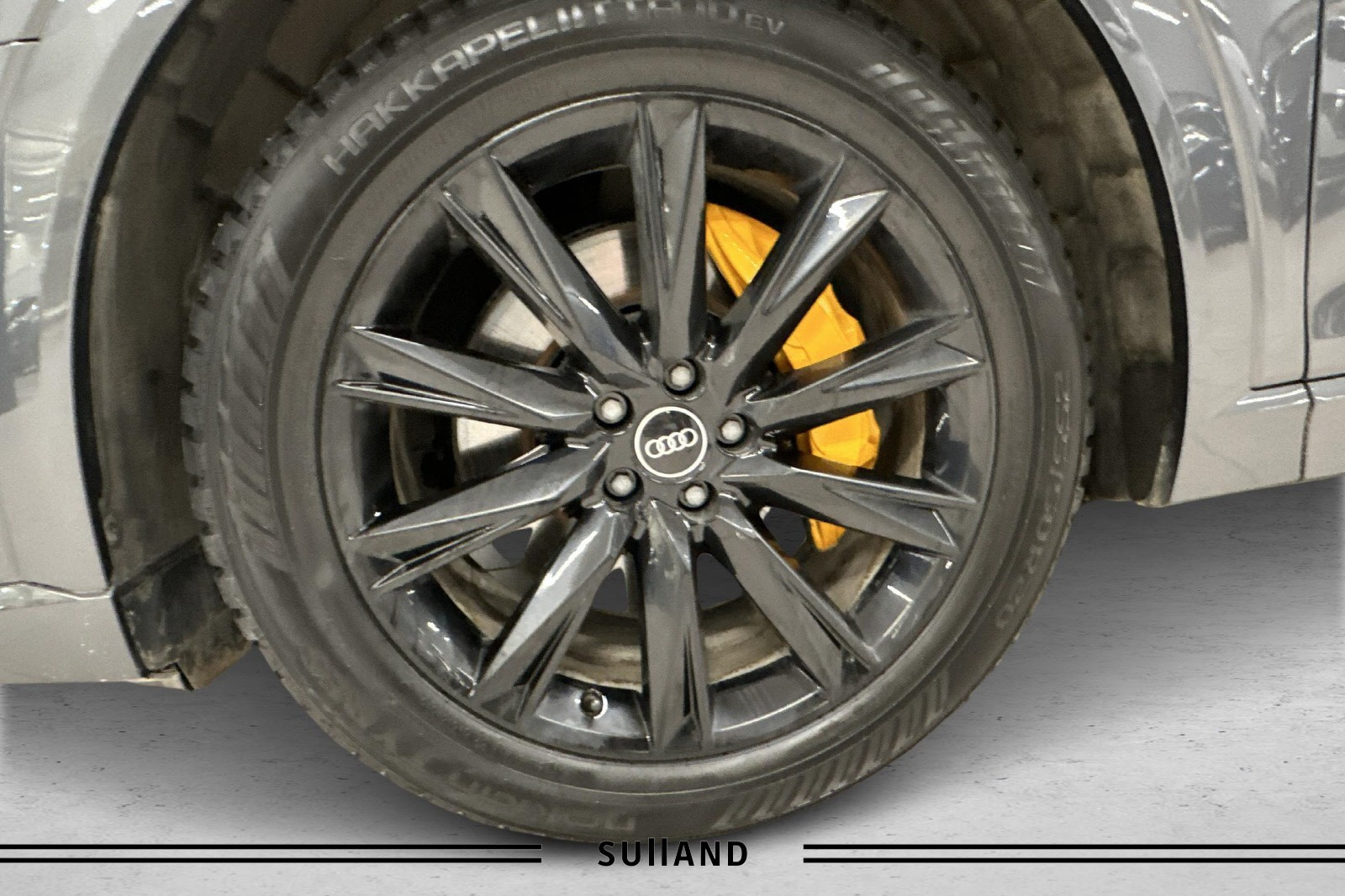 Audi e-tron