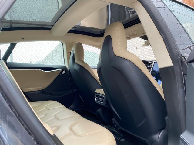 Tesla Model S 85 2015