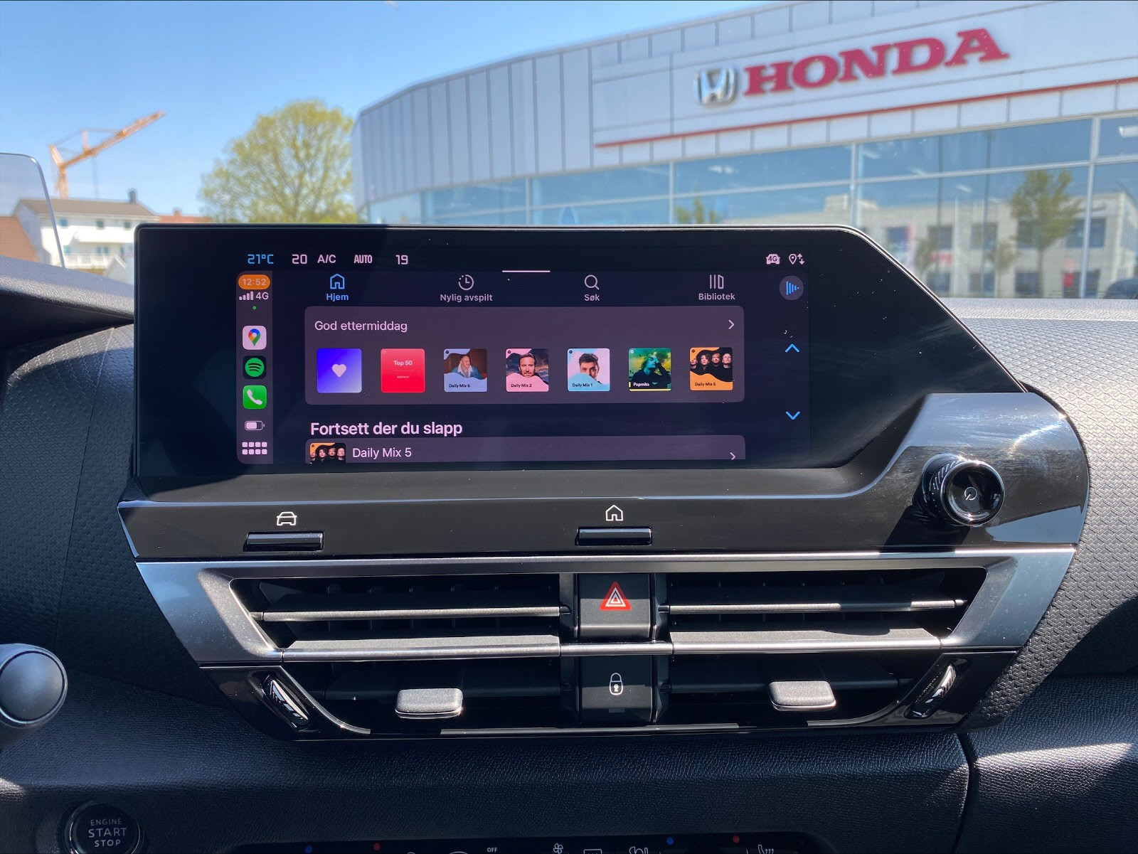 Citroen E-C4 X