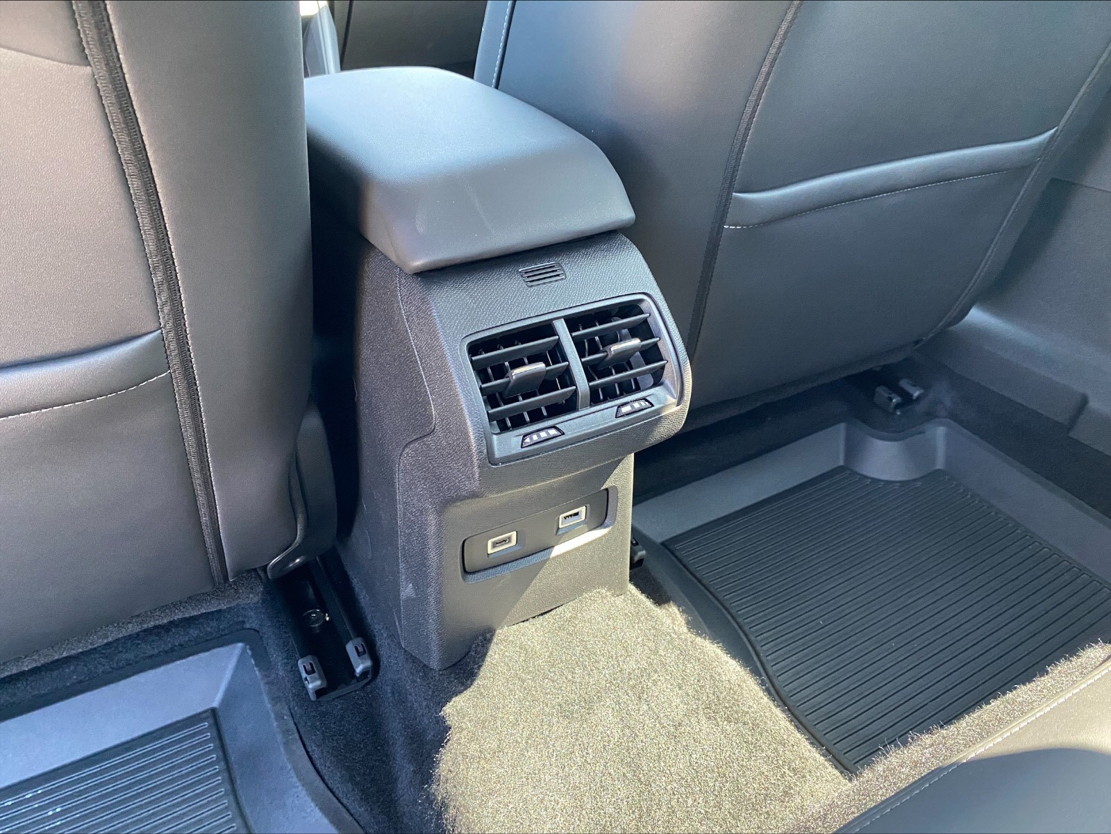Citroen E-C4 X