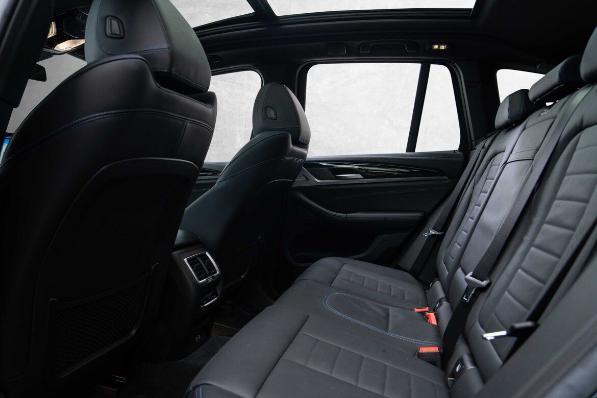 BMW iX3