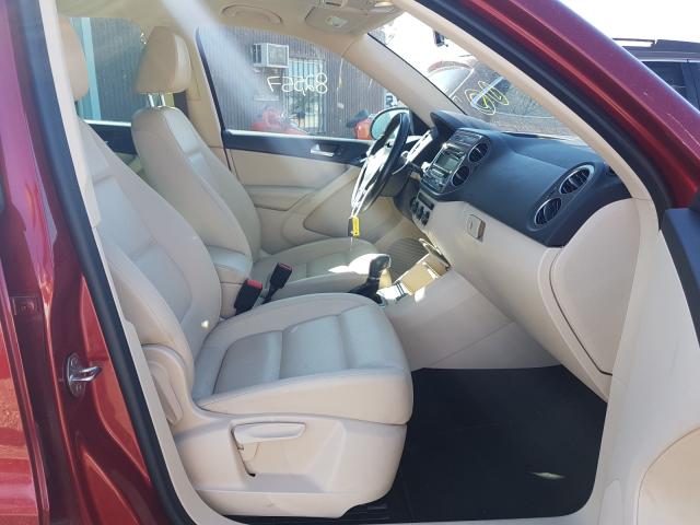 Volkswagen Tiguan S 2014
