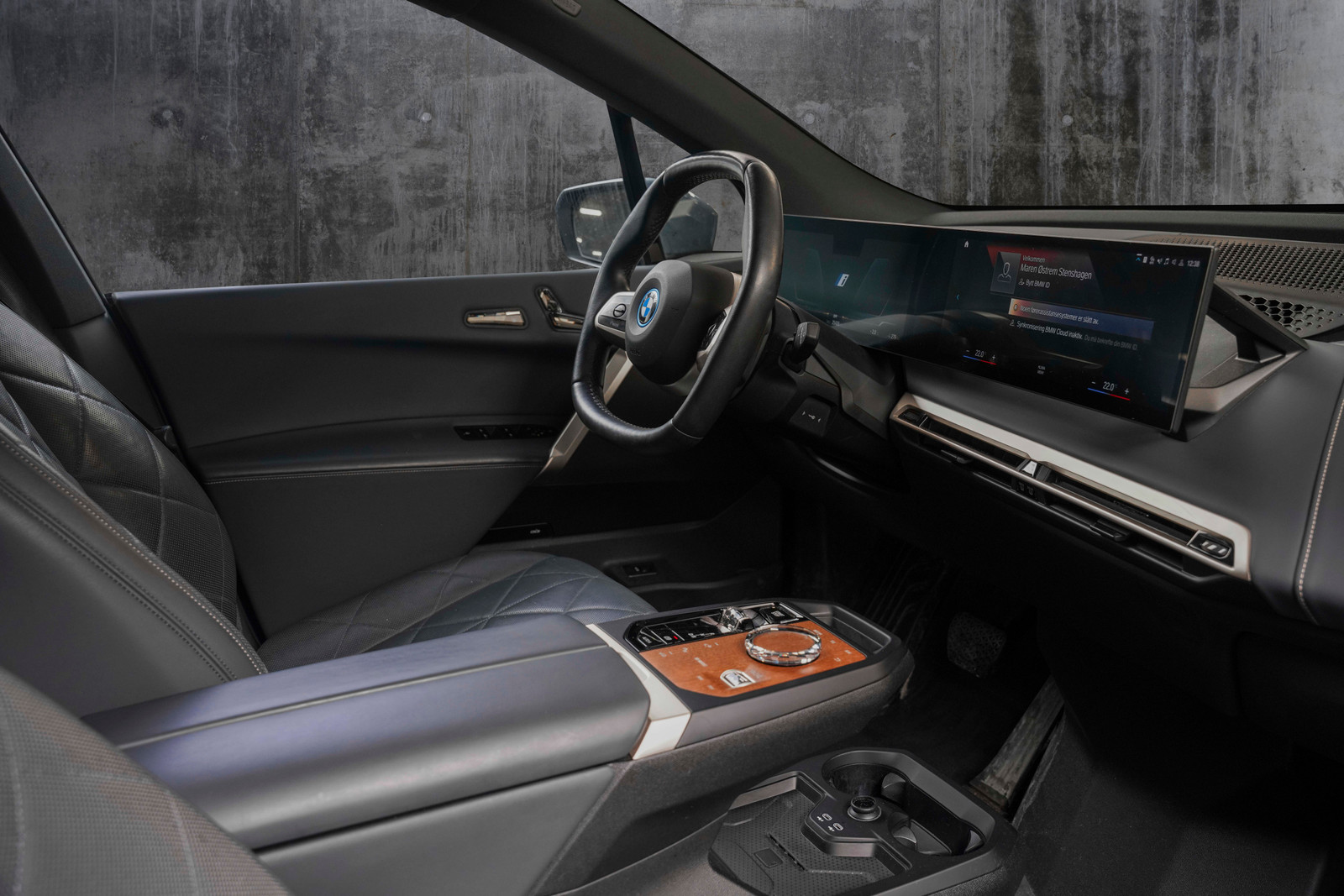 BMW iX xDrive 50