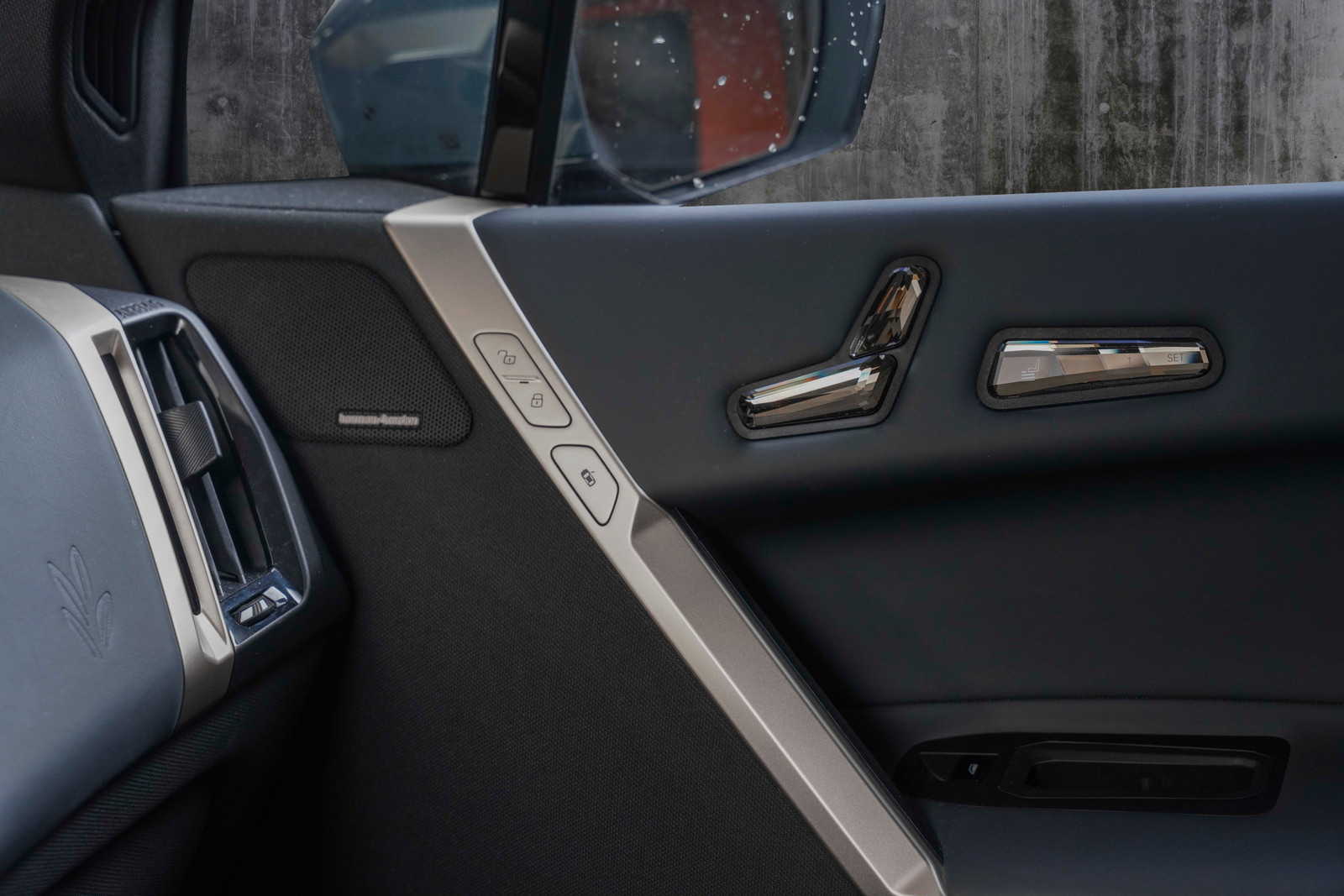 BMW iX xDrive 50