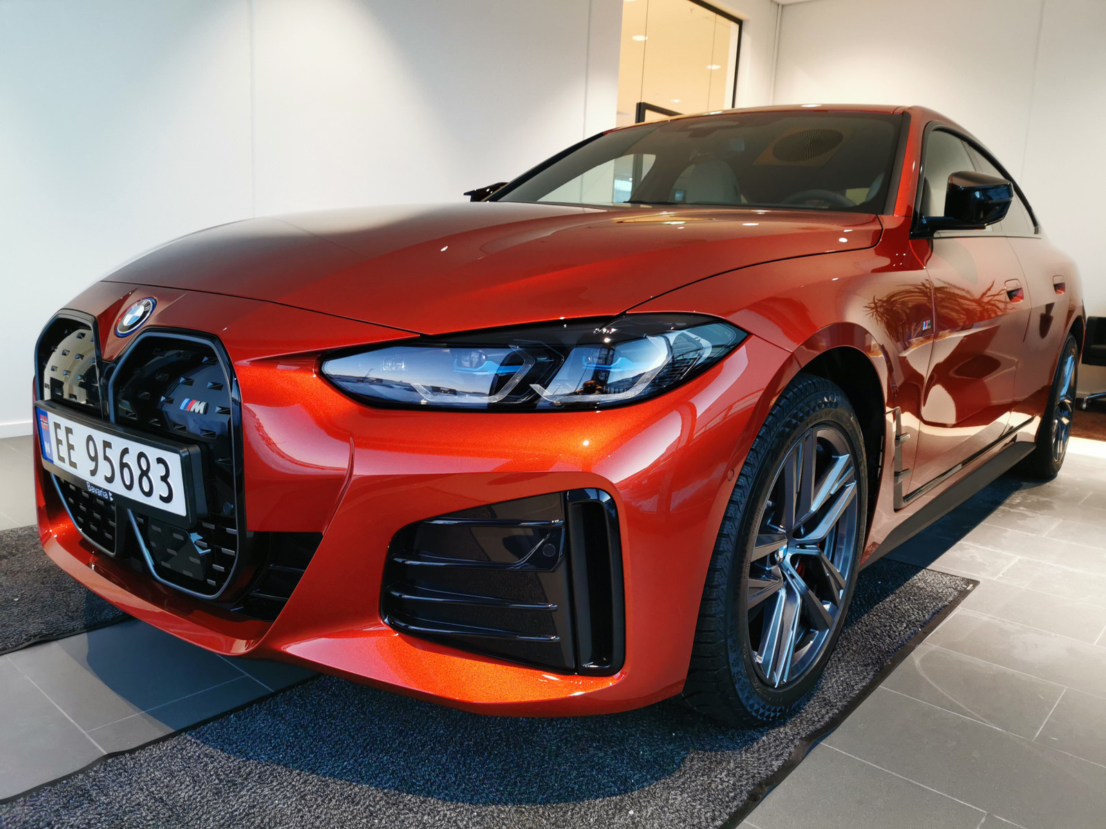 BMW i4 M50