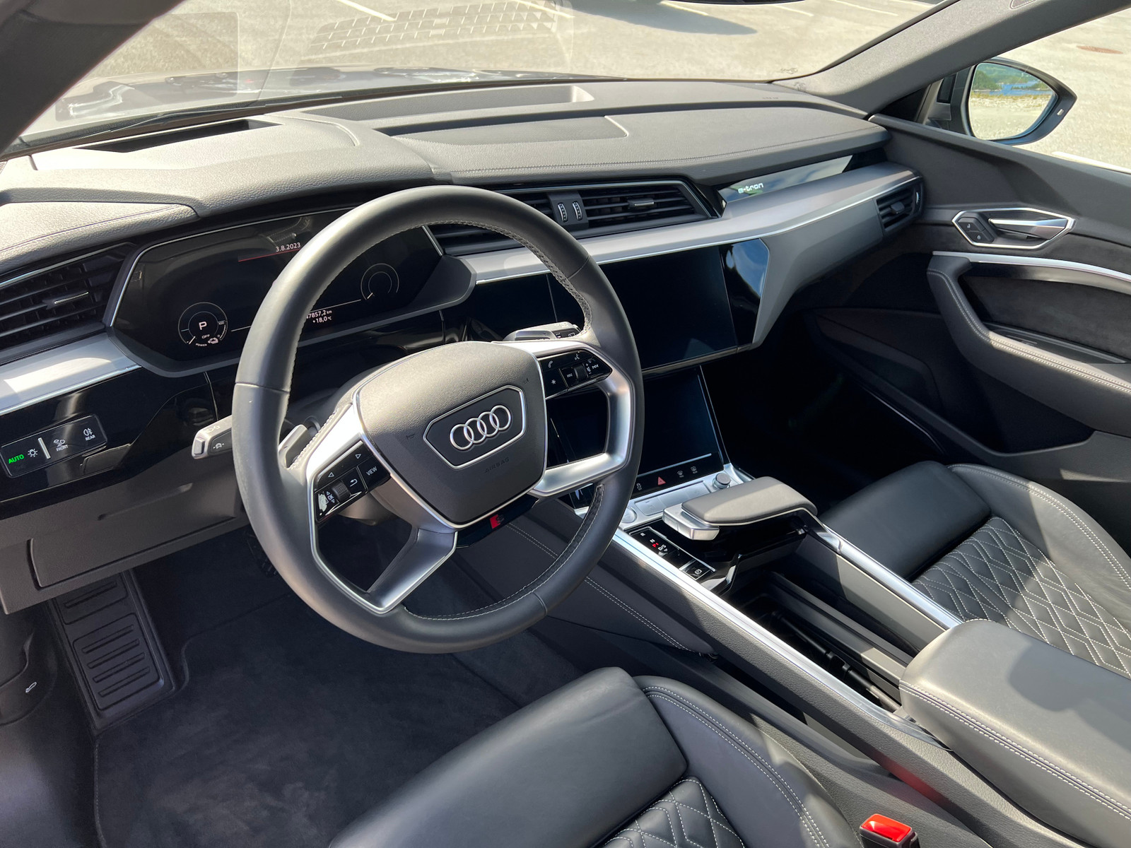 Audi e-tron